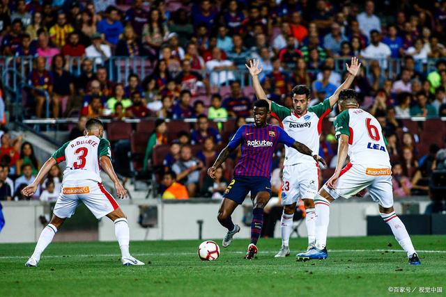 欧冠-大马丁神扑 尤文图斯0-0战平阿斯顿维拉